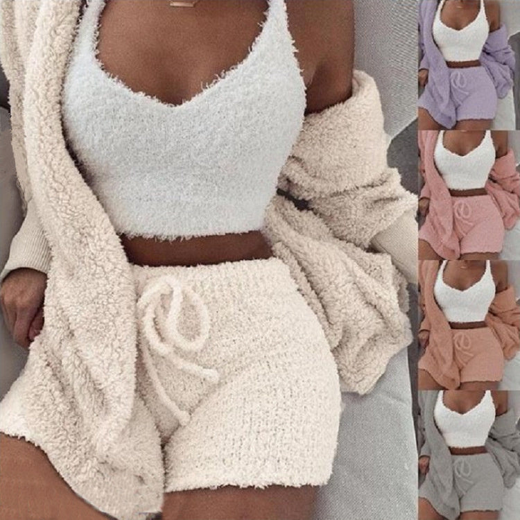 Ensemble 3 pièces femme – gilet, short à cordon et veste en velours doux