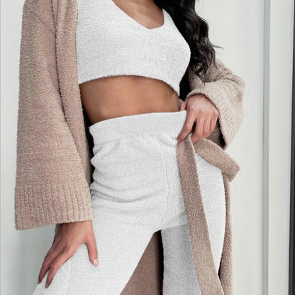 Ensemble 3 pièces femme – gilet, short à cordon et veste en velours doux