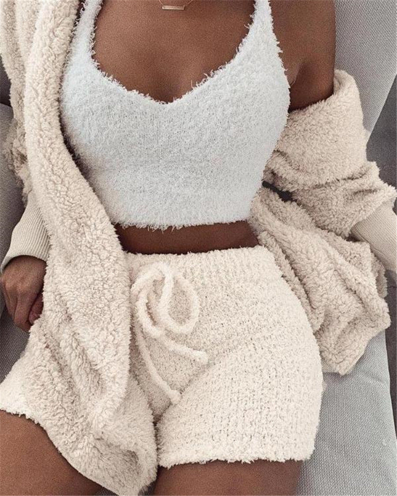 Ensemble 3 pièces femme – gilet, short à cordon et veste en velours doux