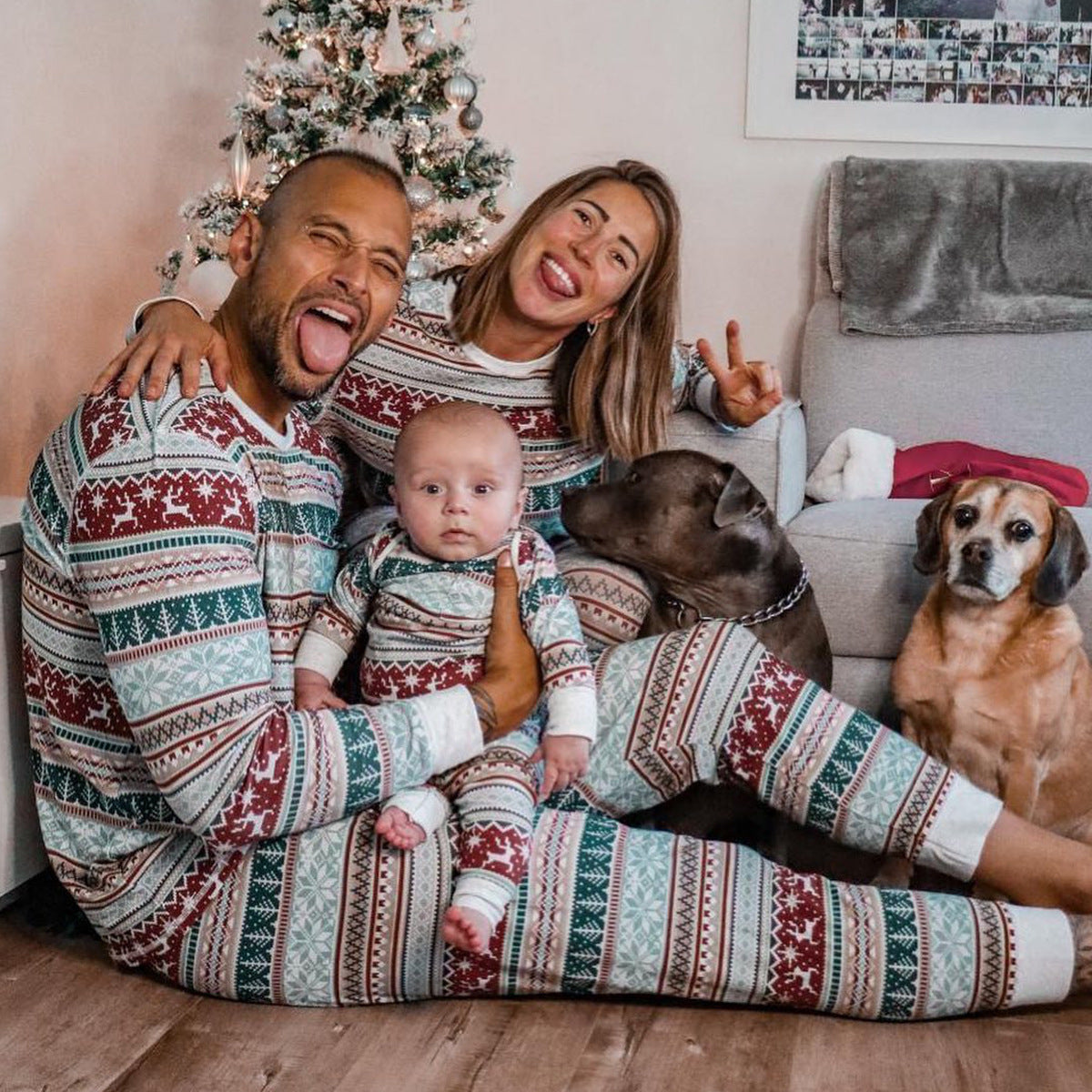 Pyjamas de Noël Familiaux & Chien – Tenues d’intérieur assorties en polyester doux