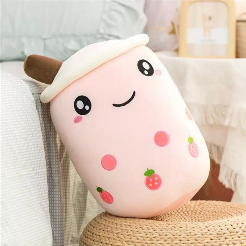 Coussin Peluche Boisson – Fraise, Matcha ou Thé au lait Tout Doux